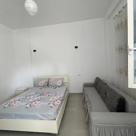Elena's In Golem Beach Apartment Golem (Tirana)