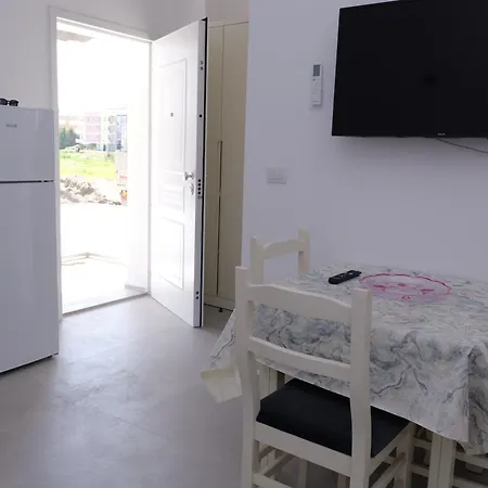 Beninet Apartments In Golem Beach  *