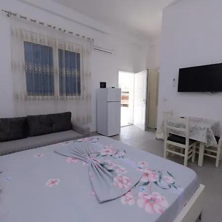Beninet Apartments In Golem Beach 